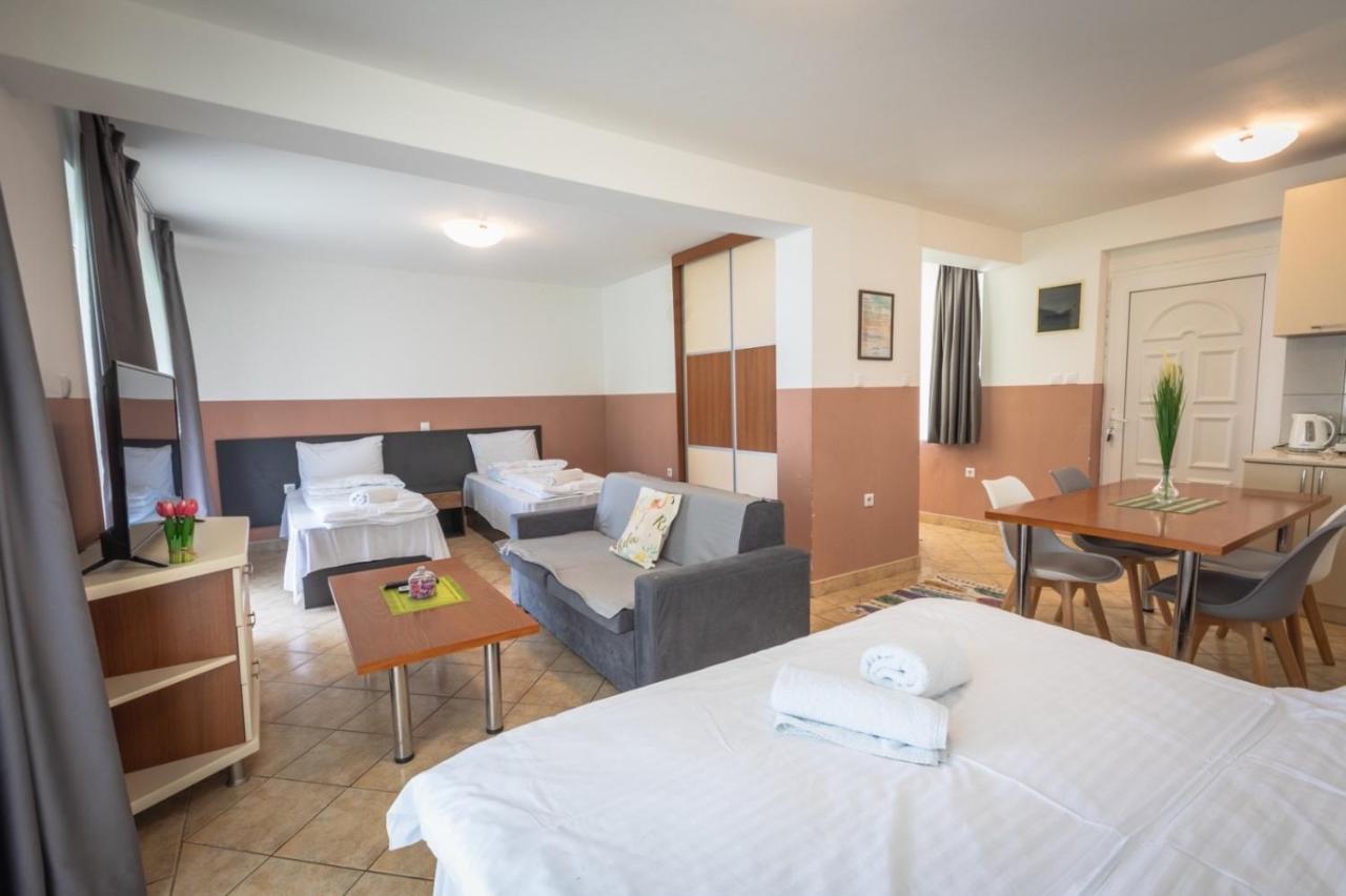 Fuk-Tak'S Bungalow Dojran Extérieur photo